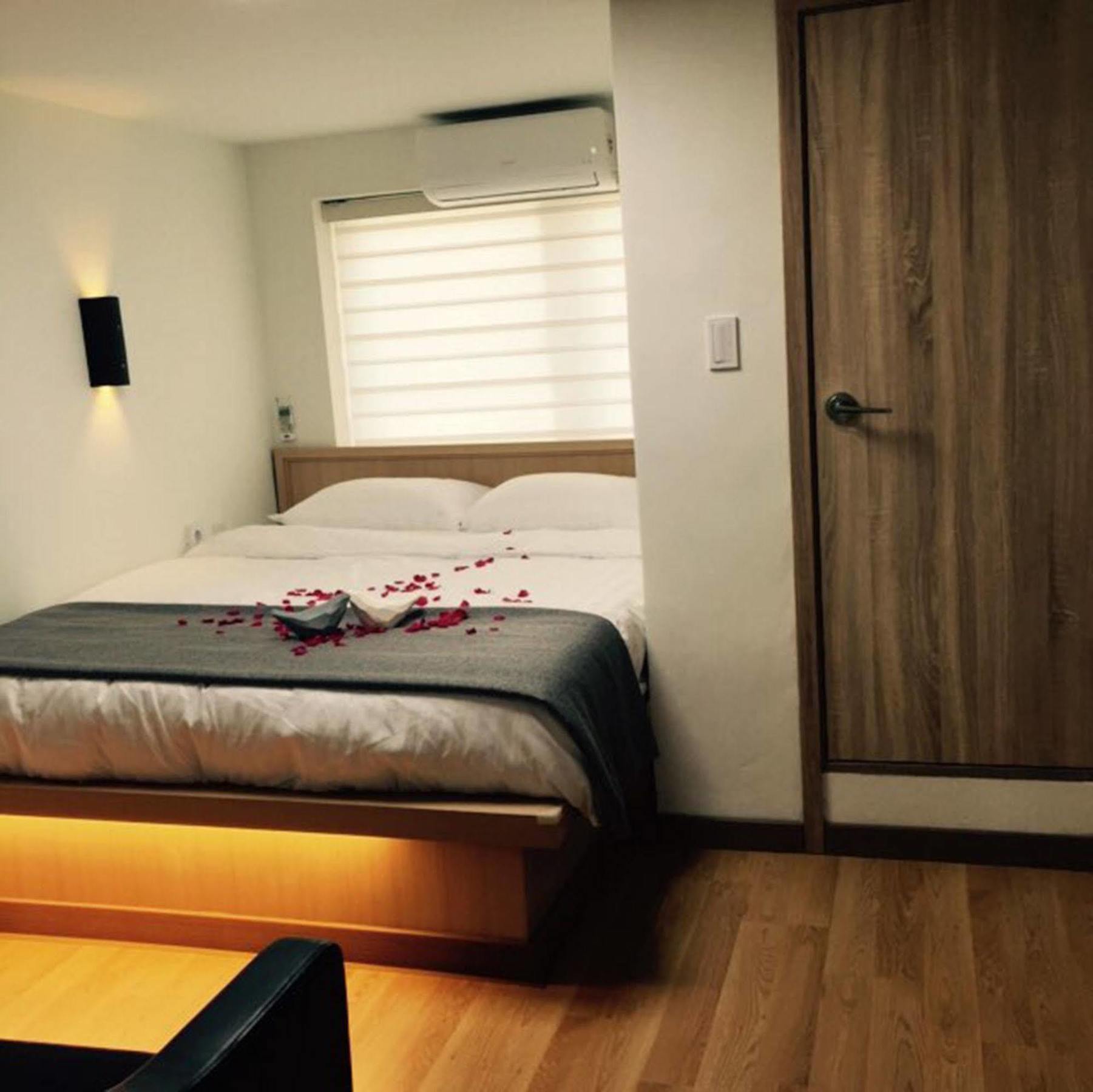Woo Guest House Seul Zewnętrze zdjęcie